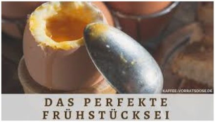 Frühstücks-Ei und Honigtoast